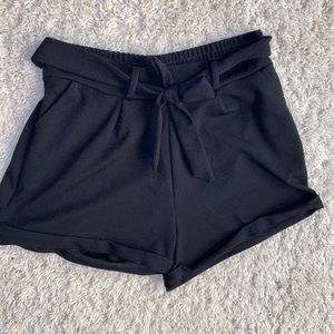 BLACK SHORTS